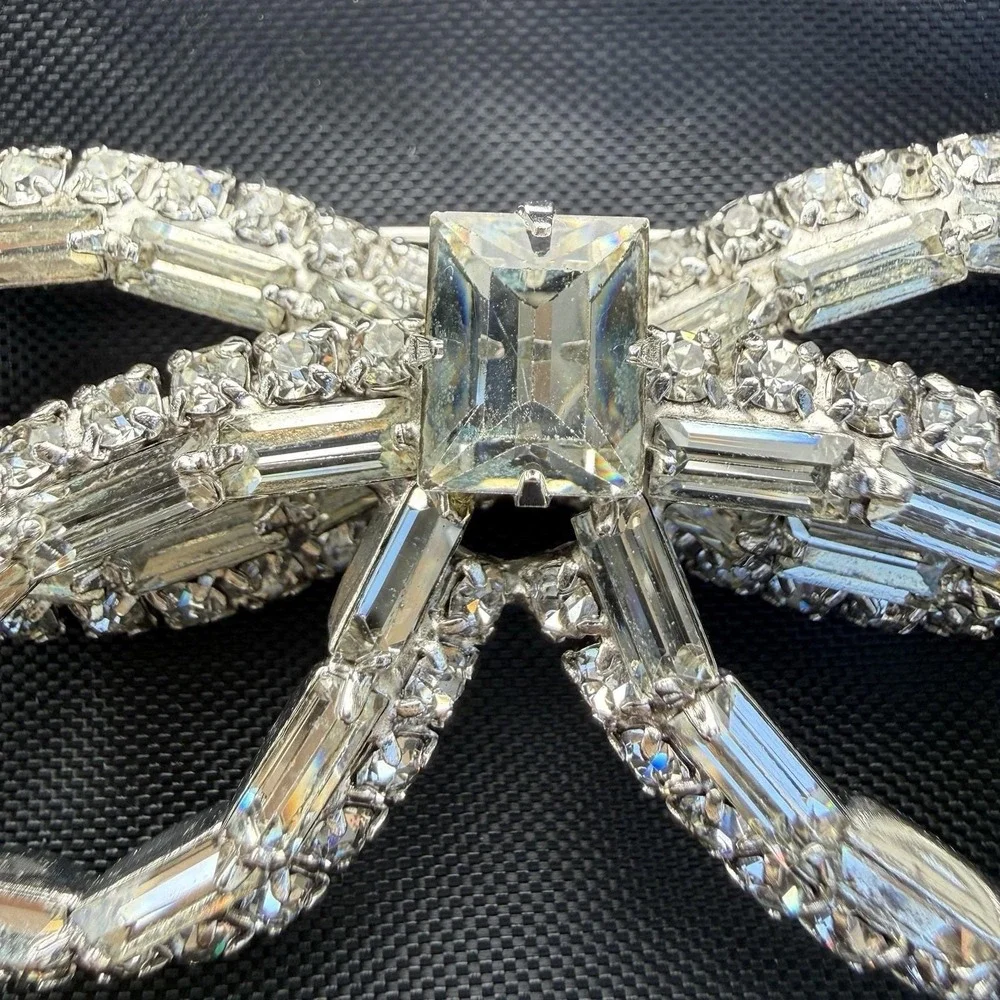 Vintage Rhinestone Bow Brooch/pin Baguette, Round And Emerald Cut Stones